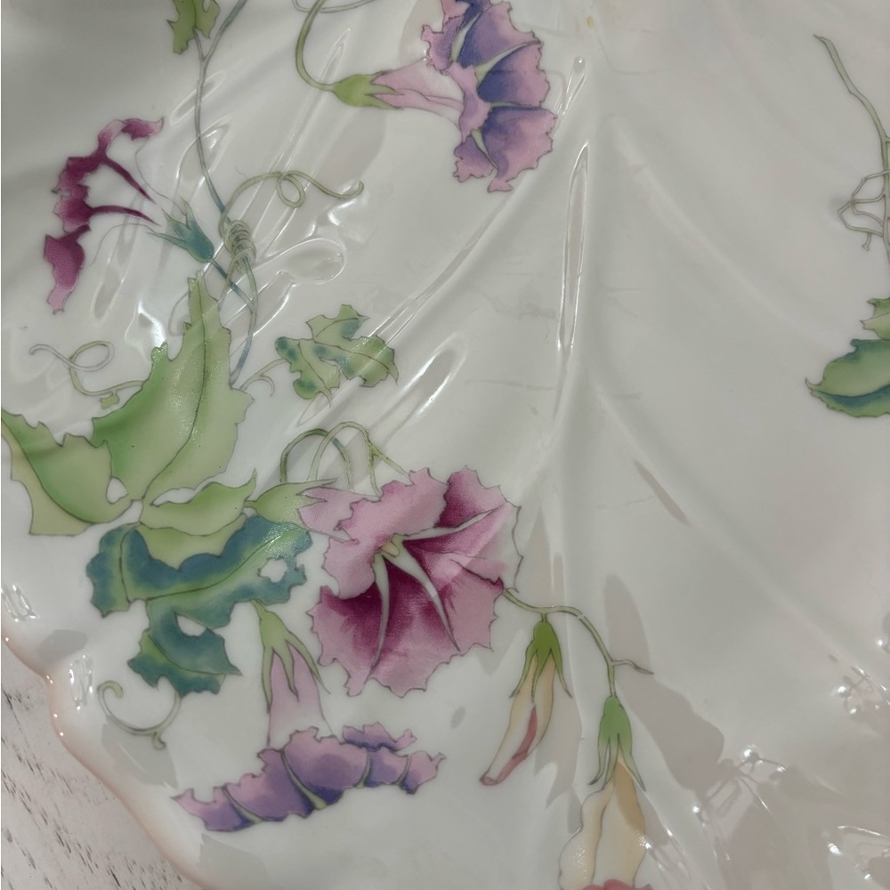 Toyo Porcelain Serving Dish “Morning Glory”
Leaf Shaped w/Flowers - Picture 2 of 4